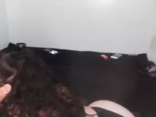 skymakesmewet's Live Sex Cam Show