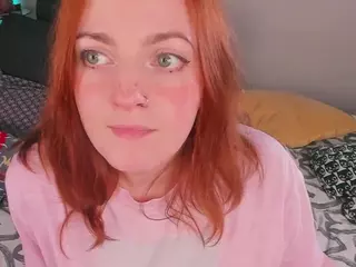 Alice-CutePerv's Live Sex Cam Show