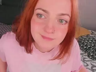 Alice-CutePerv's Live Sex Cam Show