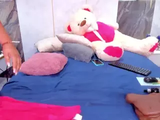 LenaThompson's Live Sex Cam Show
