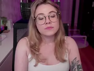 Astropie's Live Sex Cam Show
