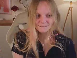 evangel1ne's Live Sex Cam Show
