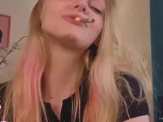 evangel1ne's Live Sex Cam Show