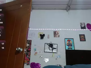 saray-extrovert's Live Sex Cam Show