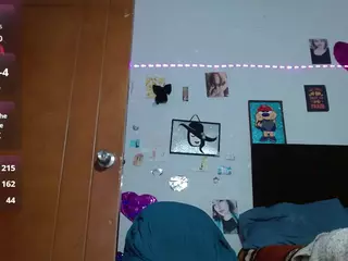 saray-extrovert's Live Sex Cam Show