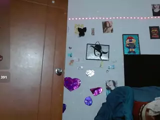 saray-extrovert's Live Sex Cam Show