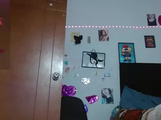 saray-extrovert's Live Sex Cam Show