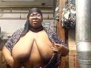 Live cam show with VIRGO