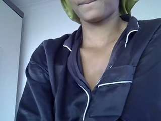 Live cam show with BossBoobies