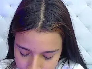 Tiny-Ebonyy's Live Sex Cam Show