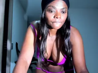ebonydreamiin's Live Sex Cam Show