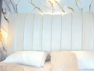 Lara's Live Sex Cam Show