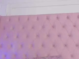 lucy-vega's Live Sex Cam Show