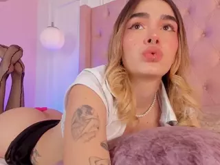 lucy-vega's Live Sex Cam Show