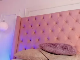 lucy-vega's Live Sex Cam Show