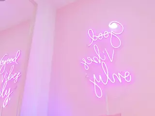 lucy-vega's Live Sex Cam Show