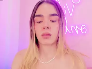 lucy-vega's Live Sex Cam Show