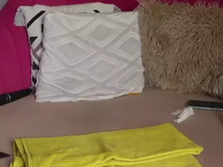 LoriMineli's Live Sex Cam Show