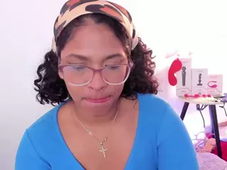 iriss-25's Live Sex Cam Show