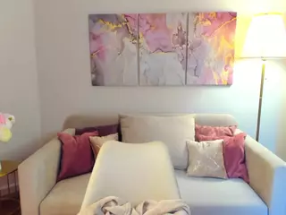 LinaVishi's Live Sex Cam Show