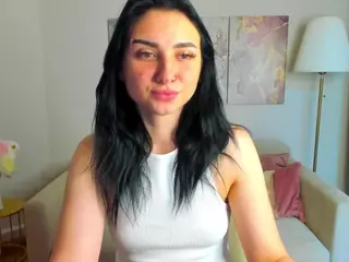 LinaVishi's Live Sex Cam Show
