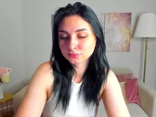 LinaVishi's Live Sex Cam Show