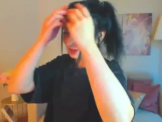 LinaVishi's Live Sex Cam Show