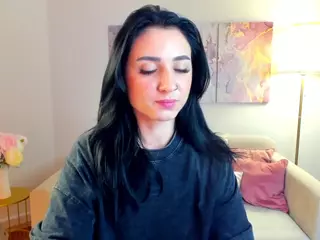 LinaVishi's Live Sex Cam Show