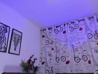 Dannaferrer's Live Sex Cam Show