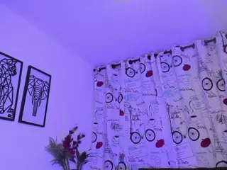 Dannaferrer's Live Sex Cam Show
