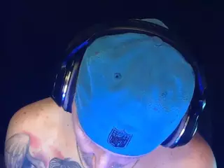 AntiSocialButterf1y's Live Sex Cam Show