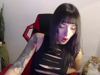 Linlin's Live Sex Cam Show