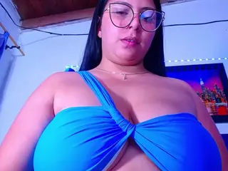 Natural Big Boobs's Live Sex Cam Show