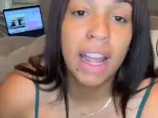 Ceecee's Live Sex Cam Show