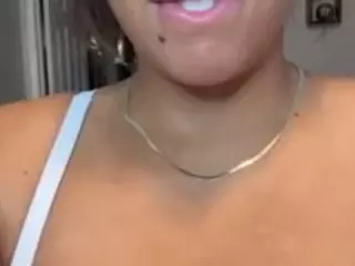 Ceecee's Live Sex Cam Show