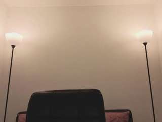 Live cam show with CAMILA