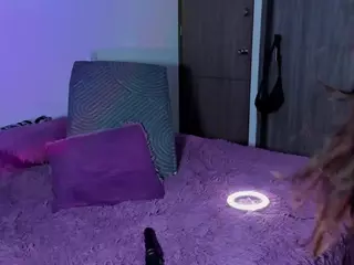 Luna Hatzel's Live Sex Cam Show