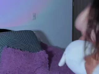 Luna Hatzel's Live Sex Cam Show