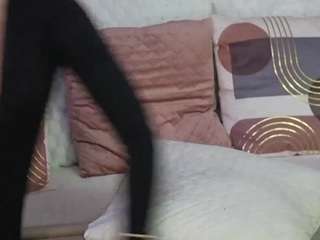 Live cam show with MishelleB