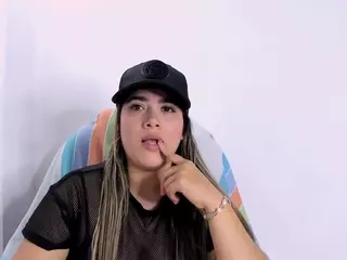 sarahpreston-1's Live Sex Cam Show