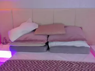 SOFIA PAMELA's Live Sex Cam Show