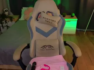 Zelda11's Live Sex Cam Show