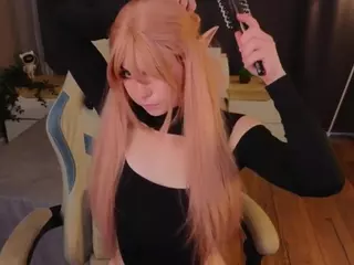 Zelda11's Live Sex Cam Show