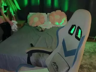 Zelda11's Live Sex Cam Show