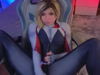 Zelda11's Live Sex Cam Show