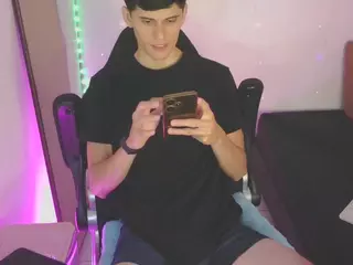 ethancoleeman's Live Sex Cam Show