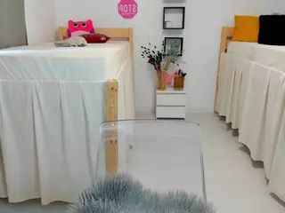 18perfecttits's Live Sex Cam Show