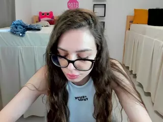18perfecttits's Live Sex Cam Show