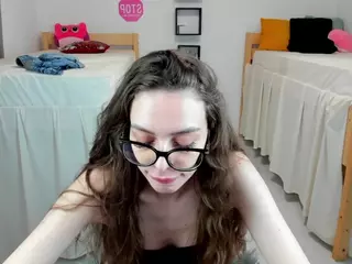 18perfecttits's Live Sex Cam Show