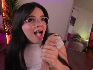 Cammie Foals's Live Sex Cam Show